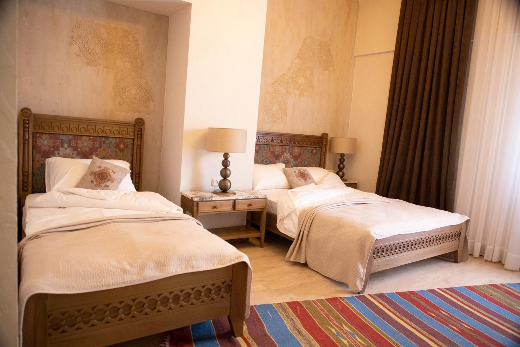 Boutique Ethno Hotel ギュムリ エクステリア 写真