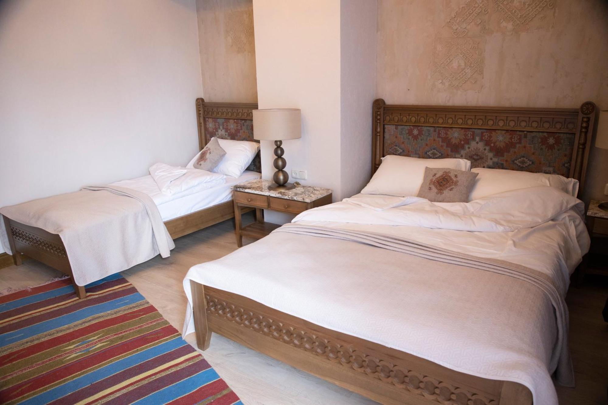 Boutique Ethno Hotel ギュムリ エクステリア 写真